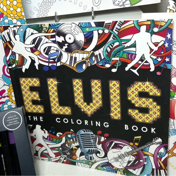 ADULT COLORING BOOK SET #4 - Picture 11 of 14